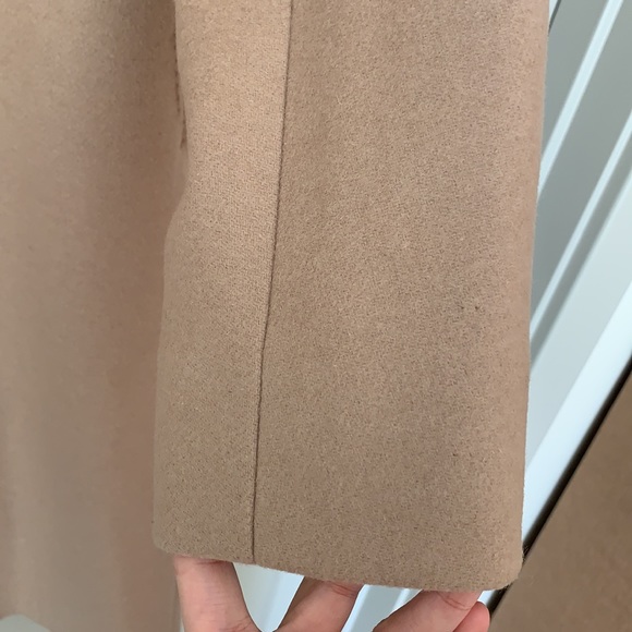 Aritzia Babaton The Stedman Coat Wool - Picture 5 of 10